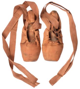 “Pancaked” pointe shoes