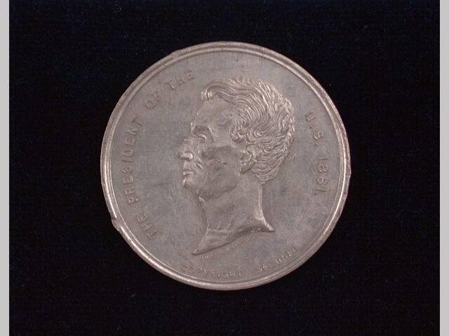Medal: the Presidnet of the US 1861,relief of Lincoln