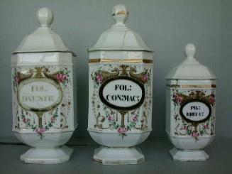 Apothecary jars with lids