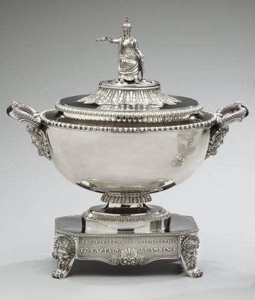 Presentation tureen and pitcher
