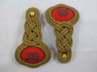 Shoulder knots