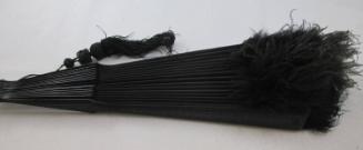 Fan: feather trim black