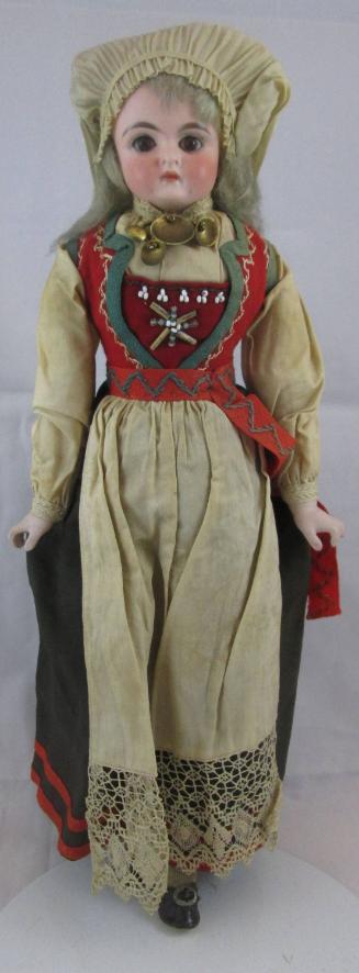 Doll: in Slavic costume
