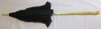Parasol: black lace w/ carved handle