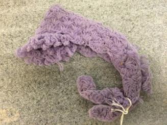Doll's shawl: purple