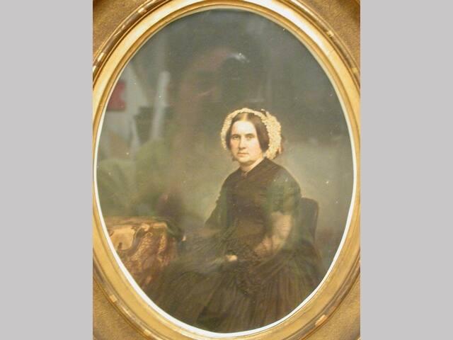 Unidentified Woman (Mrs. Axtell De Peyster ?)