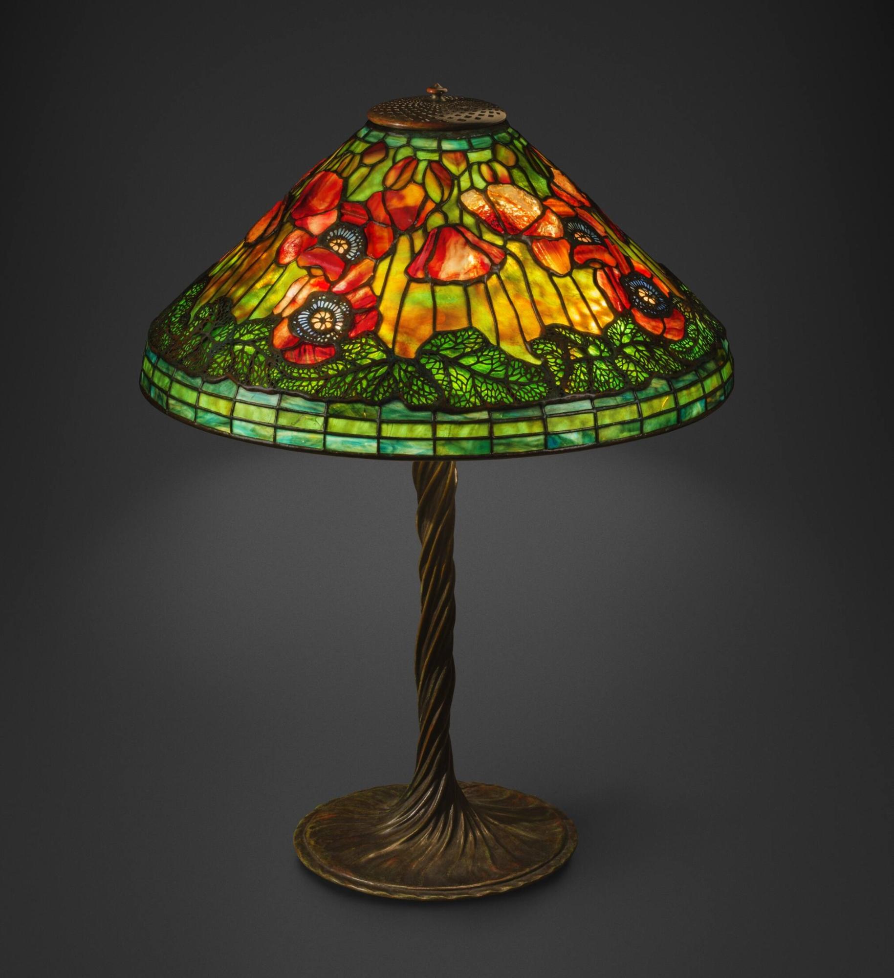 Tiffany-style Poppy table lamp – Works – New-York Historical Society